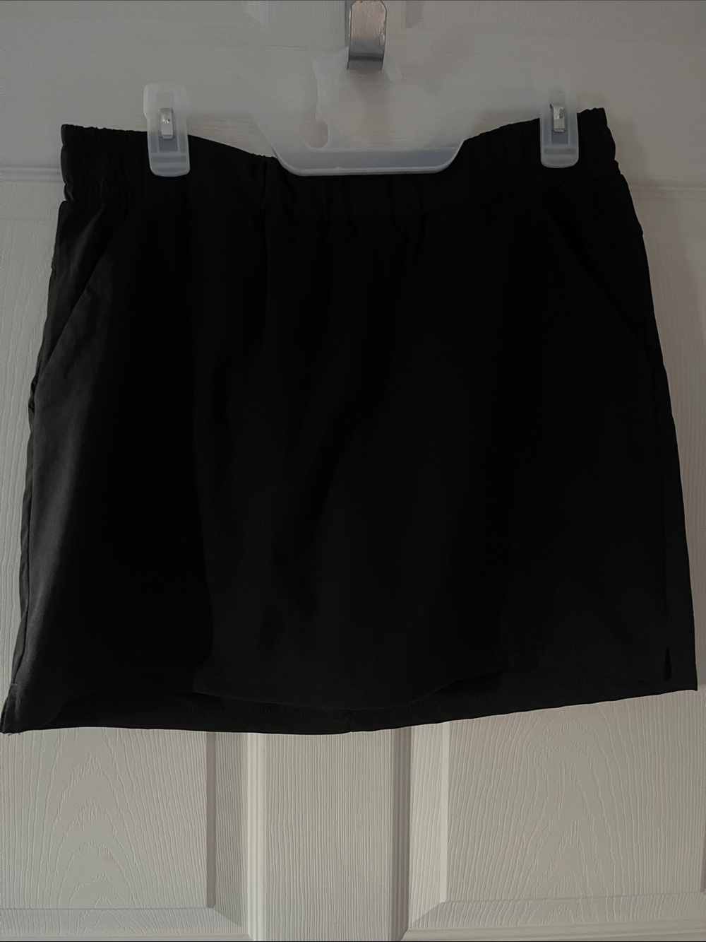Women’s St. John’s Bay medium, black skirt